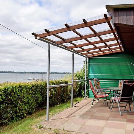 Ferienwohnung Mit Garten Und Sundblick Altefähr Esterno foto