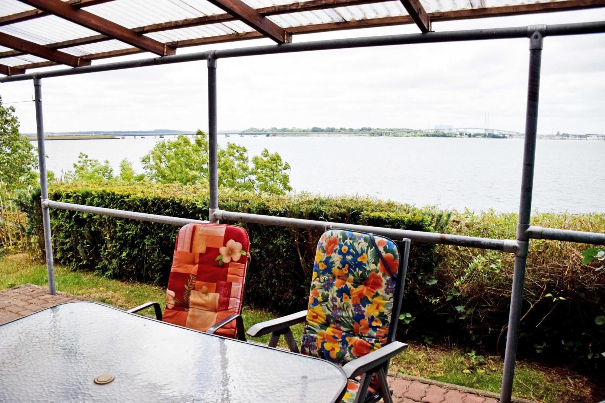 Ferienwohnung Mit Garten Und Sundblick Altefähr Esterno foto
